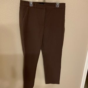 WHBM woman’s slim ankle dress pants. Sz 14